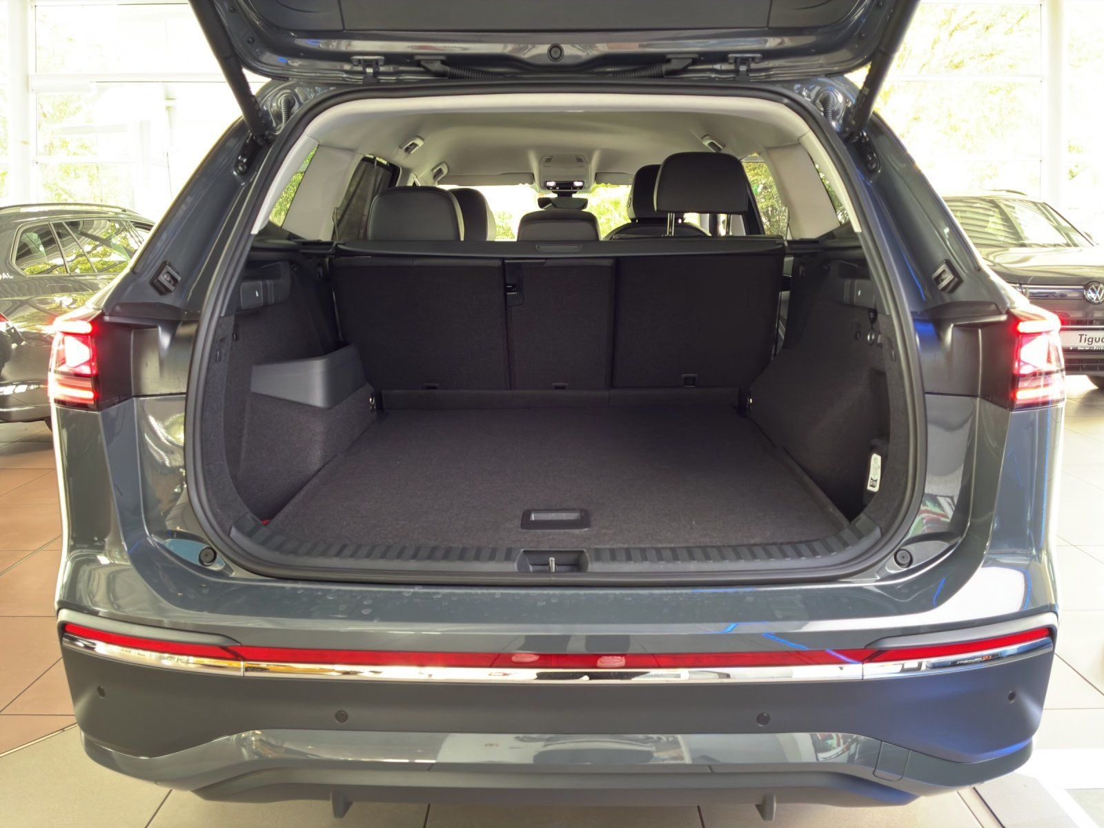 Fahrzeugabbildung Volkswagen Tayron Elegance 2.0 l TSI OPF 4MOTION DSG