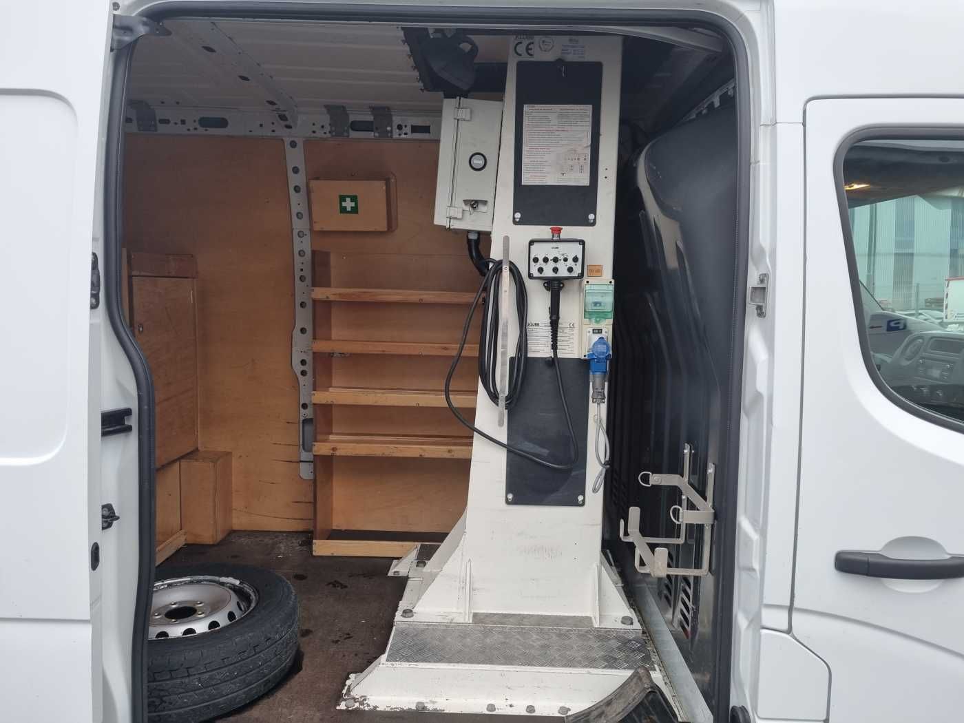 Fahrzeugabbildung Opel Movano 2.3 CDTI / KLUBB K26, 12m
