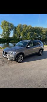 BMW X5 xDrive30d BMW Garantie Sportpaket M Felgen  - BMW X5 in Duisburg