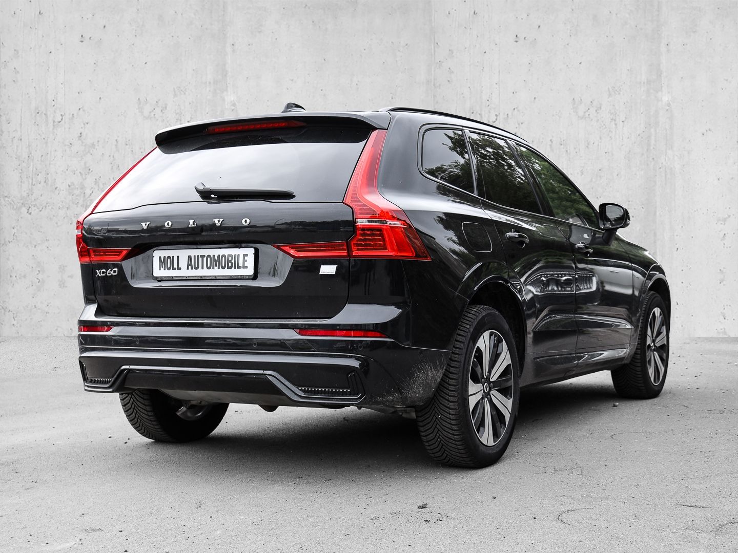 Volvo XC60 Plus Dark Recharge Plug-In Hybrid AWD T8 Tw imagem 2