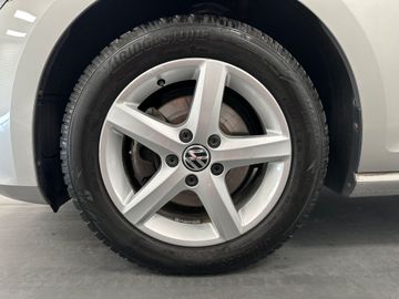 Volkswagen Golf - 12