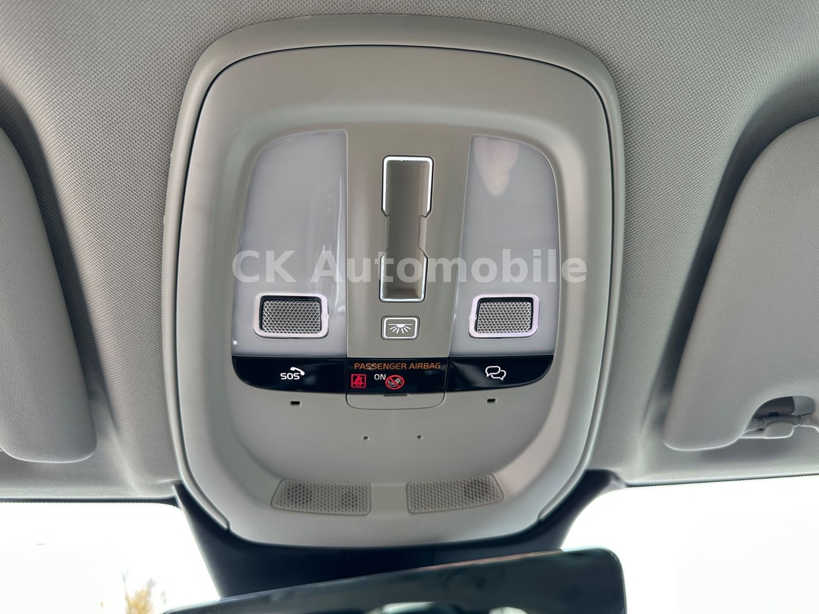 Fahrzeugabbildung Volvo XC60 B4 Plus Bright AWD/Navi/Leder/Pano/LED/Kam.