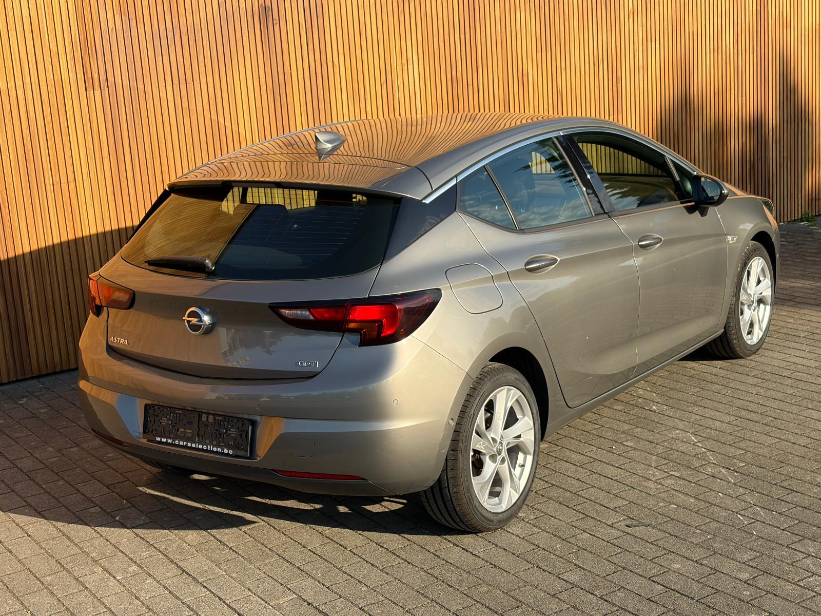 Opel Astra 1.6cdti-136ps Autom.