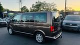 Volkswagen T5 Multivan Highline AUTOMATIK/LEDER/AHK/SCHDACH - VW T5 Transporter Gebrauchtwagen in Frankfurt