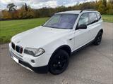 BMW X3 2.0i - Leder, Navi, Xenon, PDC, Pano