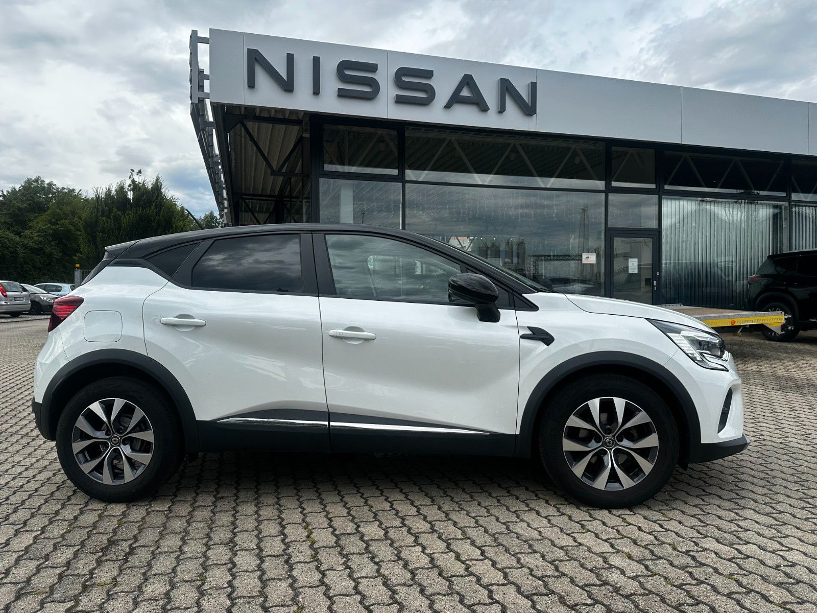 Fahrzeugabbildung Renault Captur II Navi / Klimaautomatik / Top