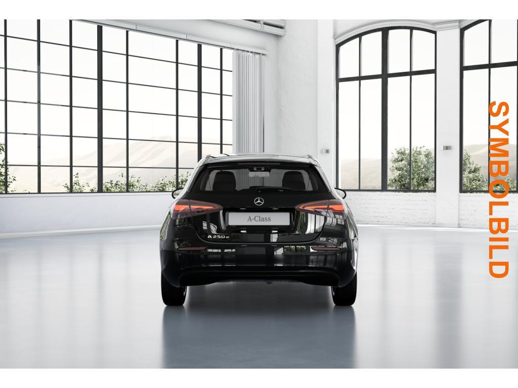 Mercedes-Benz A 250 e mit EQ Hybrid Technologie MBUX LED Cam