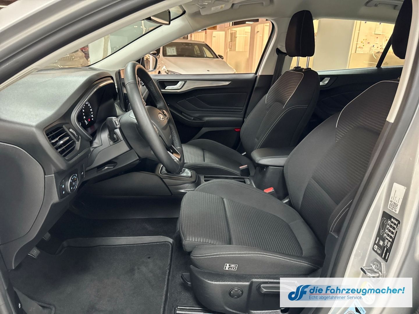 Fahrzeugabbildung Ford Focus Turnier Titanium Navi LED ACC El. Heckklap