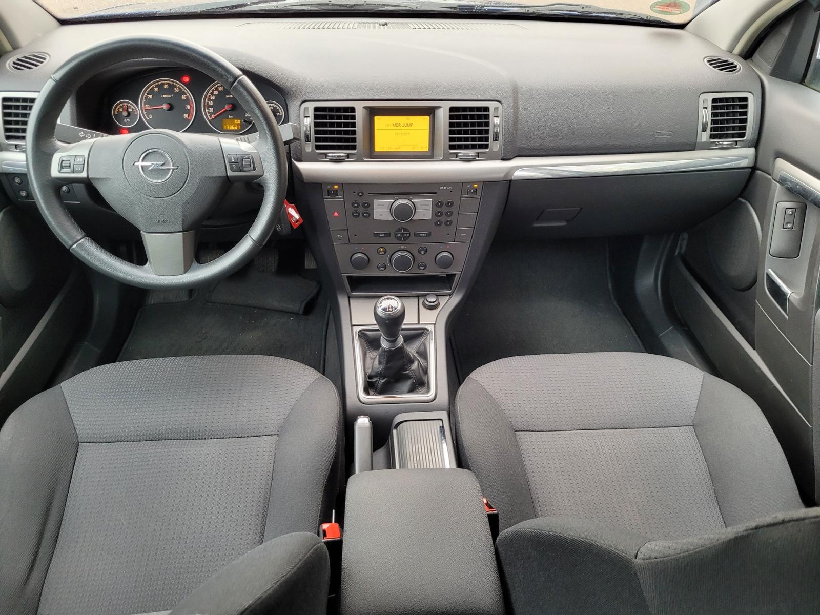 Opel Vectra 2006 — photo 26