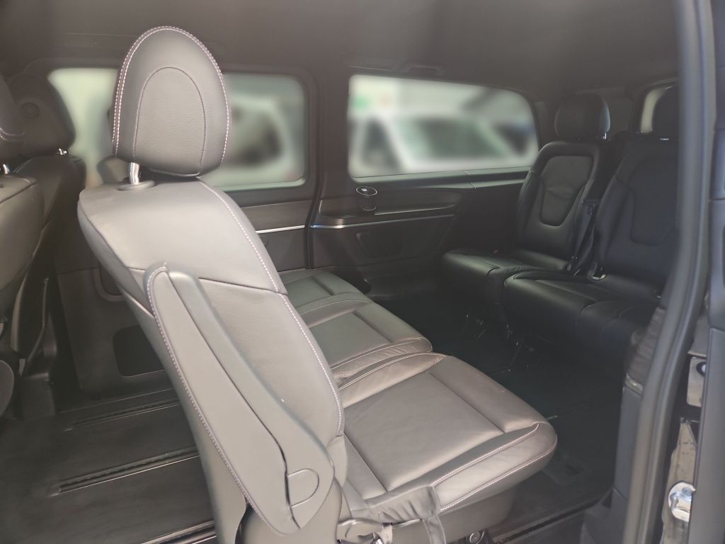 Fahrzeugabbildung Mercedes-Benz V 300 AVG extralang 4x4 8 Sitze elektr. ST STHZ