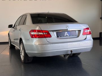 Mercedes E 200 - 8