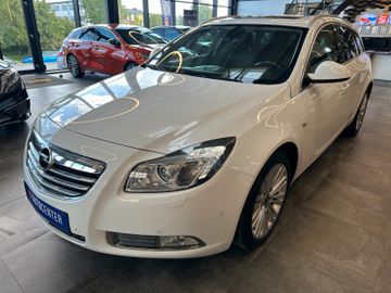 Opel Insignia A Sports Tourer Sport 4x4 *Xenon*1Hand*