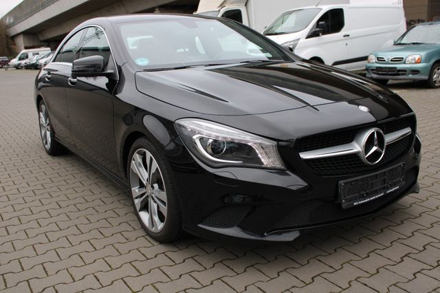 Mercedes-Benz CLA 180 Urban Bi Xenon/T.LEDER/LED/R.KAMERA/SHZ