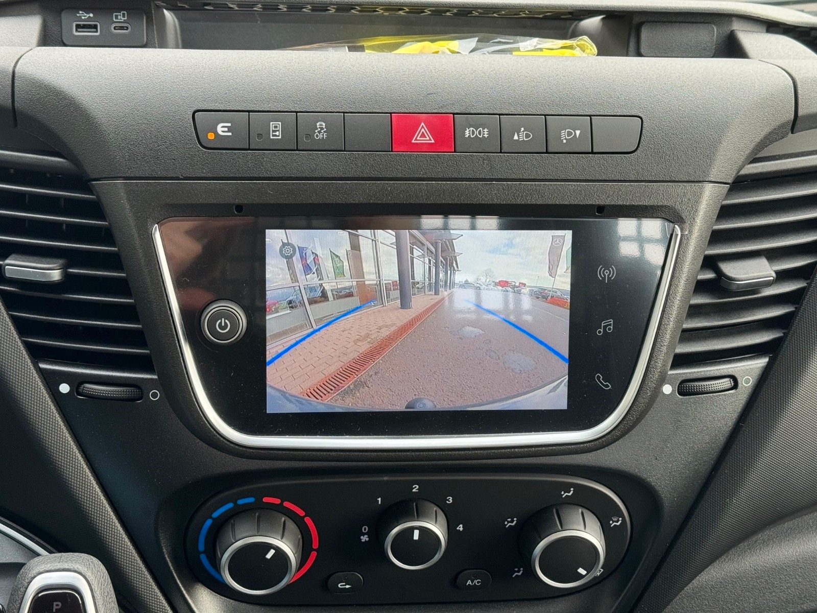 Fahrzeugabbildung Iveco Daily 35S16 *R.3750mm*Automatik*AHK*Kamera*