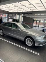 Mercedes-Benz S 350 BlueTEC L - Rechtslenker UK Fahrzeug  - Rechtslenker mit Diesel-Antrieb