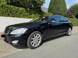 Mercedes-Benz S350 Lang in top Zustand - Mercedes-Benz S 350 Gebrauchtwagen in Berlin