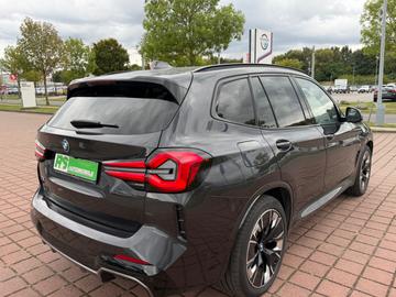 صورة 8 لـ 2024 BMW IX3