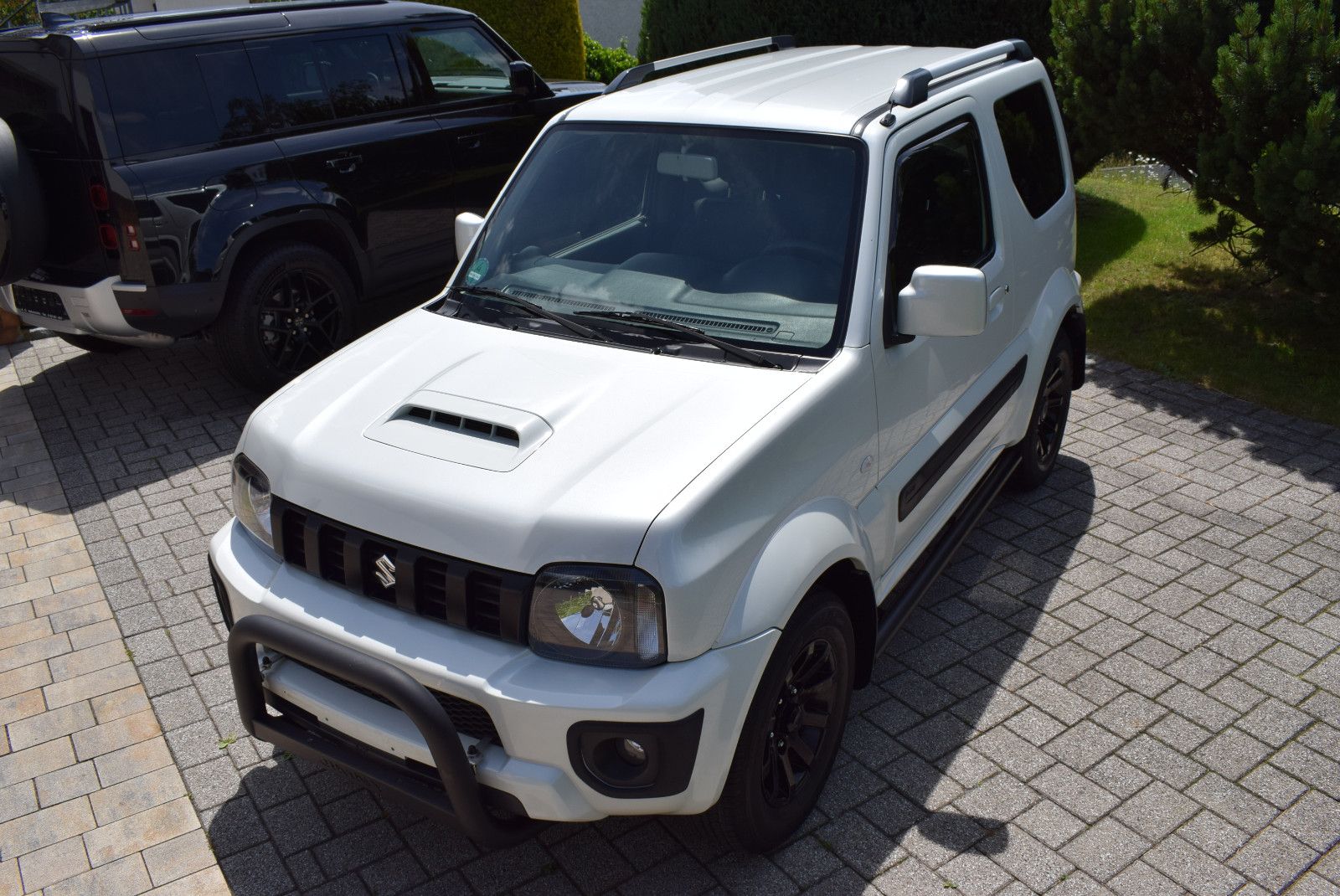 Suzuki Jimny Style BLACK & WHITE EDITION imagem 2