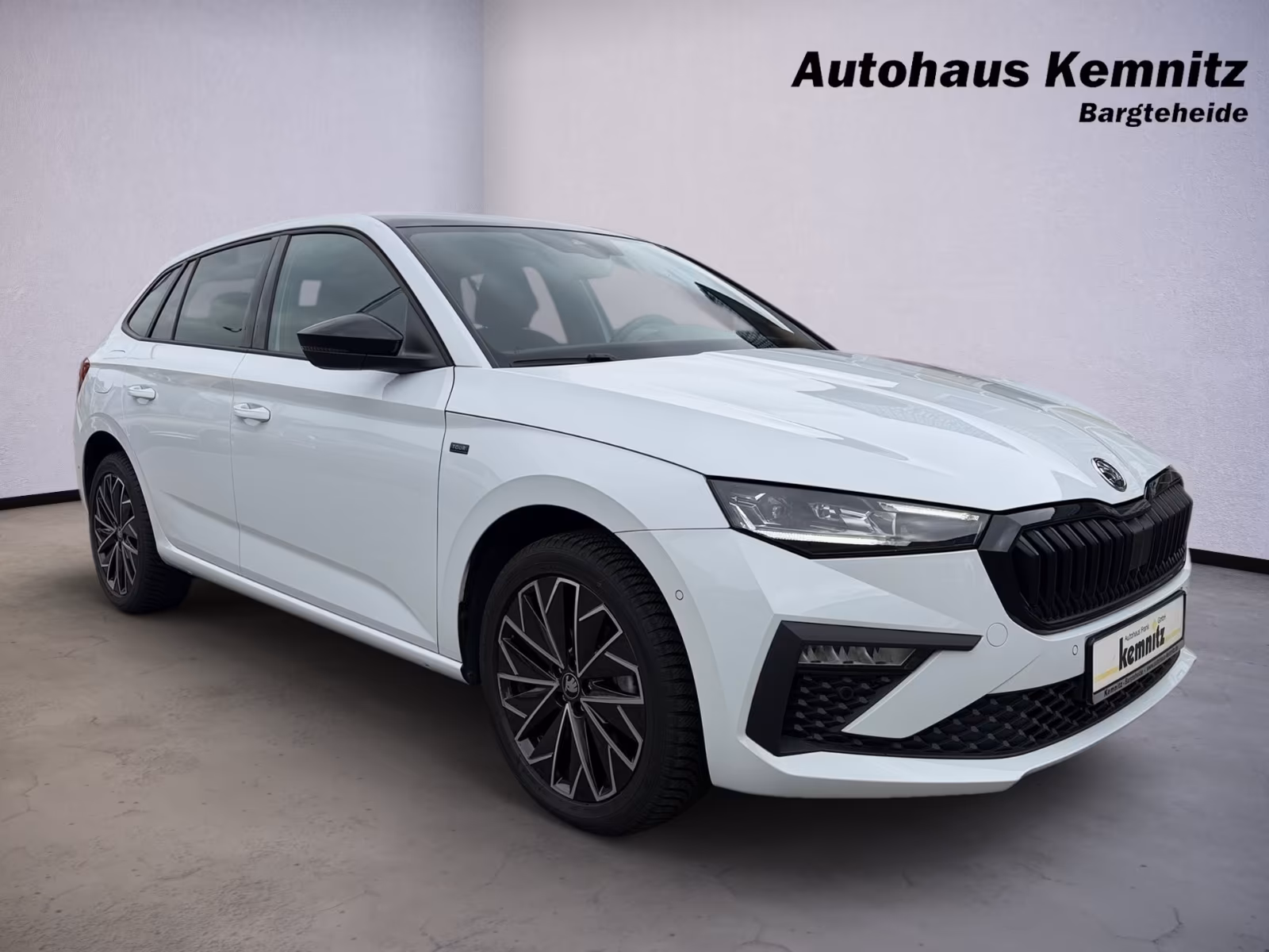 Skoda Scala Selection AHK Matrix PANO ACC Allw. BLACK