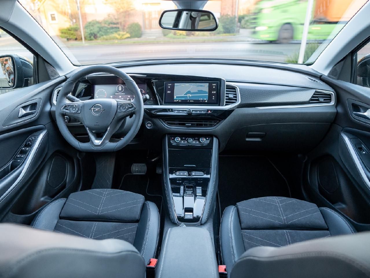 Fahrzeugabbildung Opel Grandland Ultimate