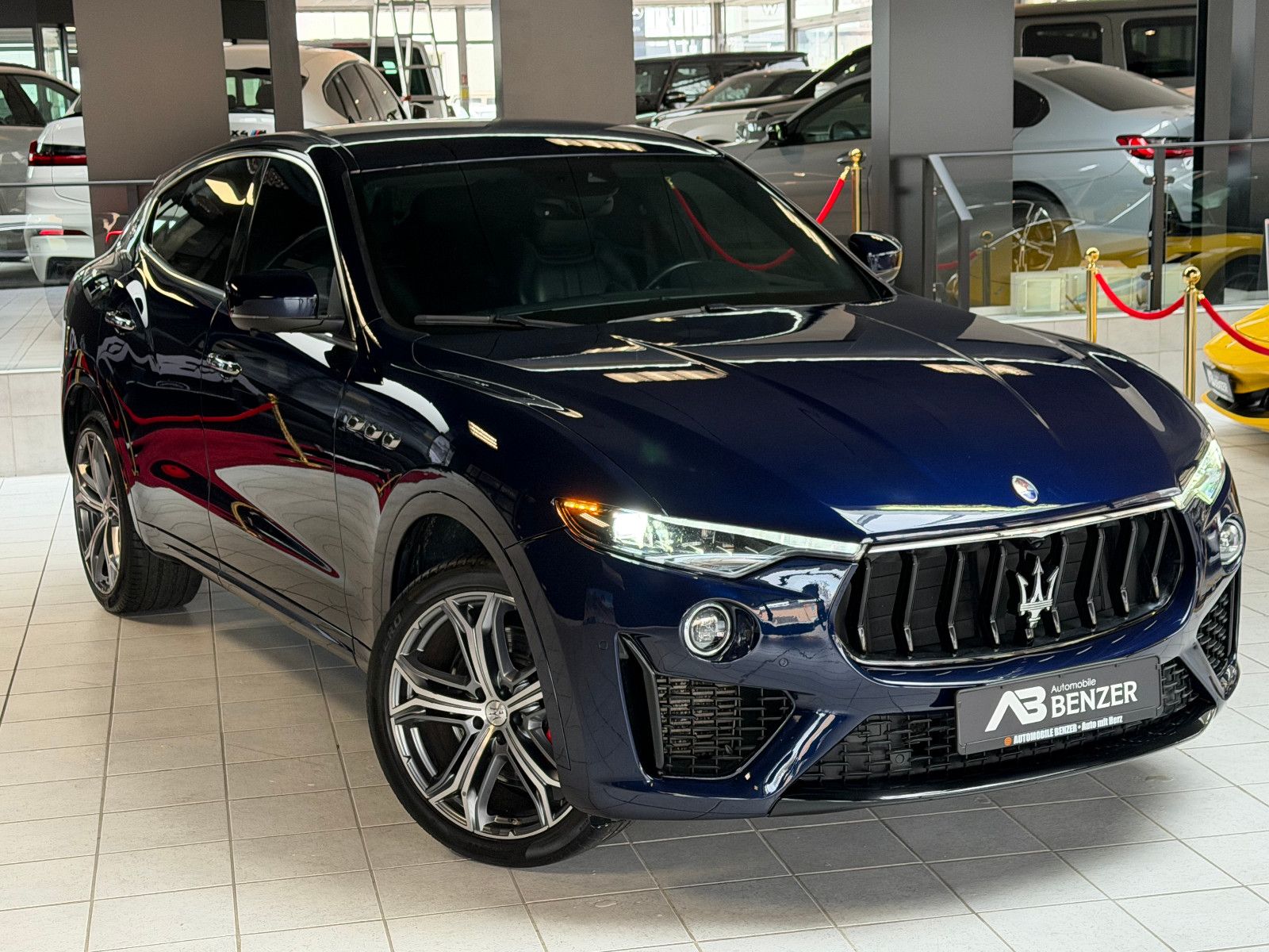 Fahrzeugabbildung Maserati Levante Diesel/GRANSPORT/LED/360°/MEMORY