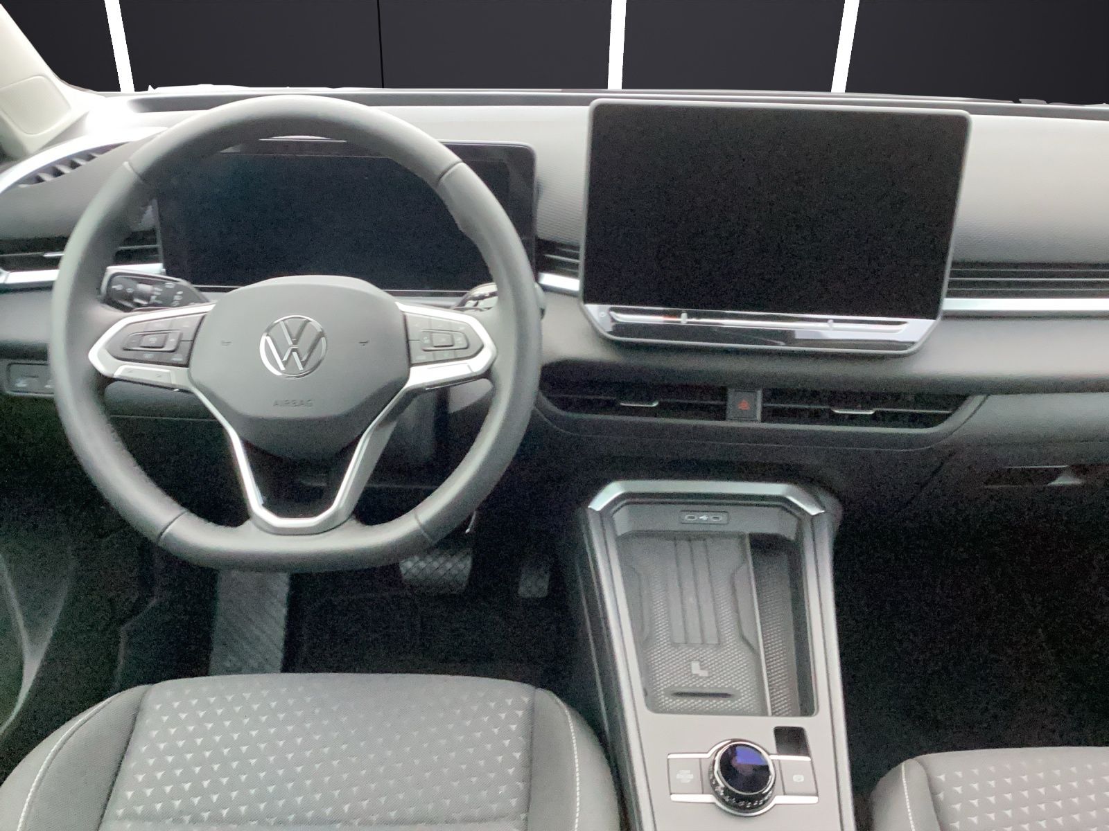 Fahrzeugabbildung Volkswagen T-Roc Life eTSI DSG LED+ ACC SH RearView Ambient