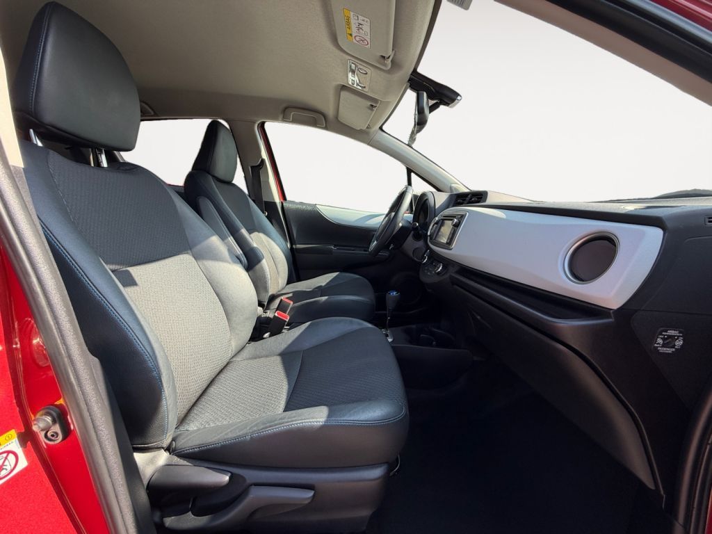 Fahrzeugabbildung Toyota Yaris Hybrid 1.5 VVT-i Club