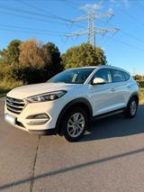 Hyundai Tucson TLE 1.6 GDI mit AHK - Sitzh... - Hyundai Tucson TLe Gebrauchtwagen