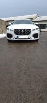 Jaguar XF D200 AWD R-DYNAMIC BLACK Automatik R-DYNA... - Jaguar aus 2023