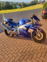 Yamaha R1 RN04 - YAMAHA R1 RN04
