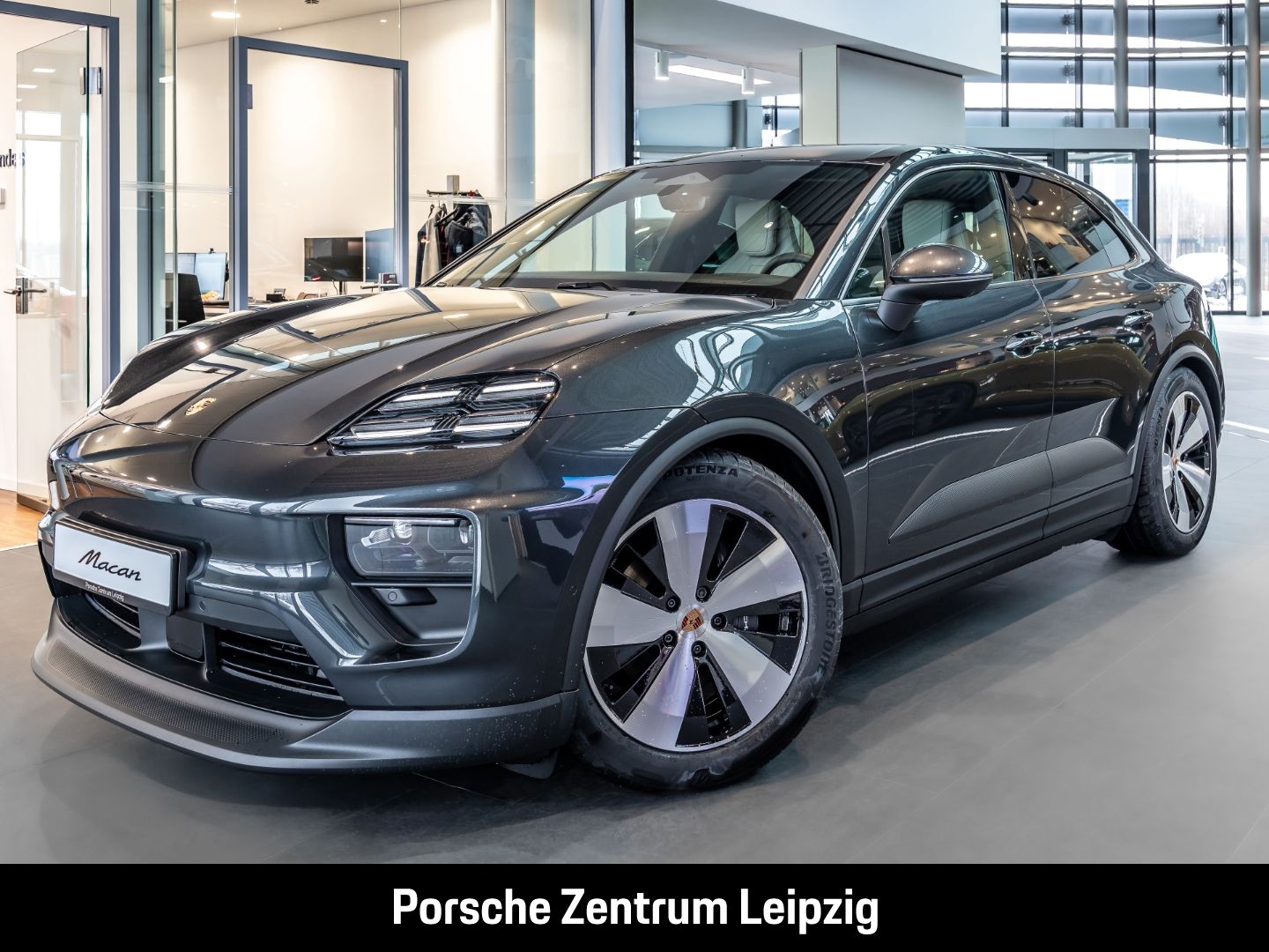 Porsche Macan 4 Luft Lederpaket DriveAssist Matrix Bose