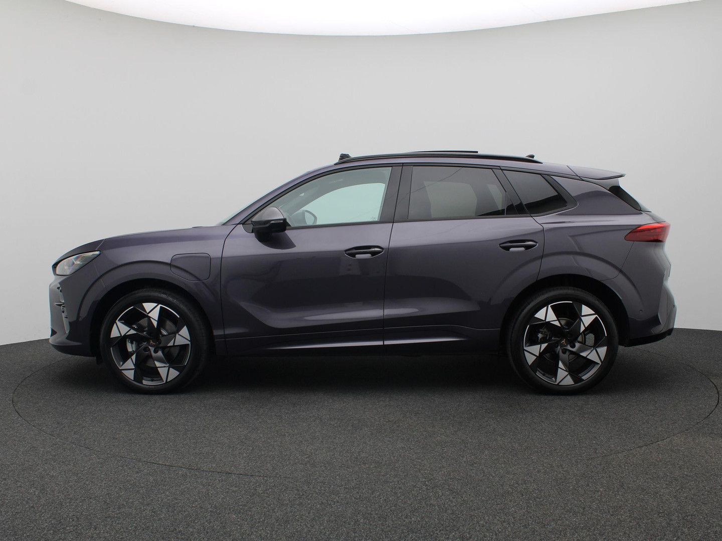 Cupra Terramar 1.5 TSI e-Hybrid VZ Performance 272PS D imagem 2