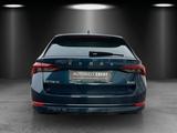 Skoda Octavia Combi 1.5 TSI DSG Style/AHK/HUD/ACC/SHZ/ - Skoda Octavia: Blau