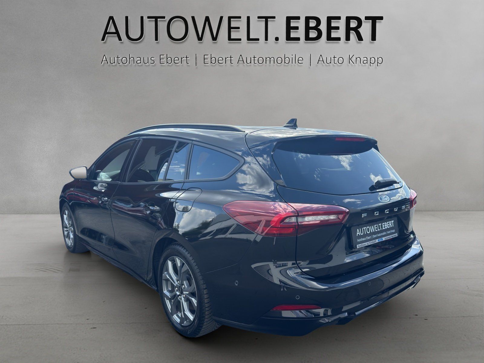 Fahrzeugabbildung Ford Focus 1.0 ST-Line X Aut./AHK/ACC/KAMERA/LED/NAVI