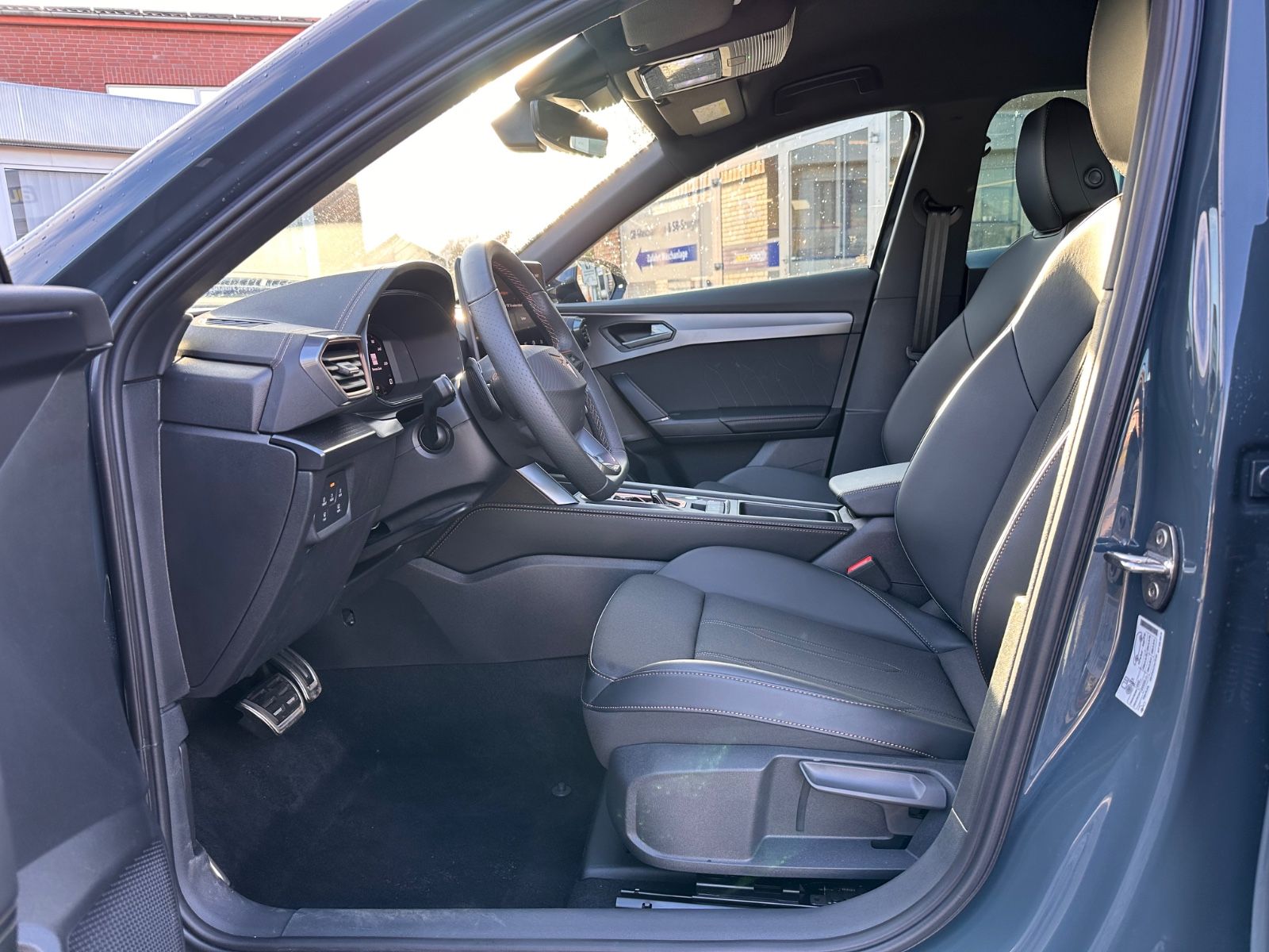 Fahrzeugabbildung CUPRA Formentor 1.5 eTSI DSG ACC/LED/APP/GJR/SHZG