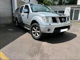 Nissan nissan navara automatik, allrad, klima - gebrauchte Nissan Navara aus dem Jahr 2010