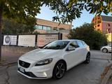 Volvo V40 D2 R-DESIGN - Volvo V40 Limousine R design mit Diesel-Antrieb