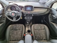 Fahrzeugabbildung Fiat 500X CROSS AUT SITZHZ PANO NAVI CAMERA XENON 1HD