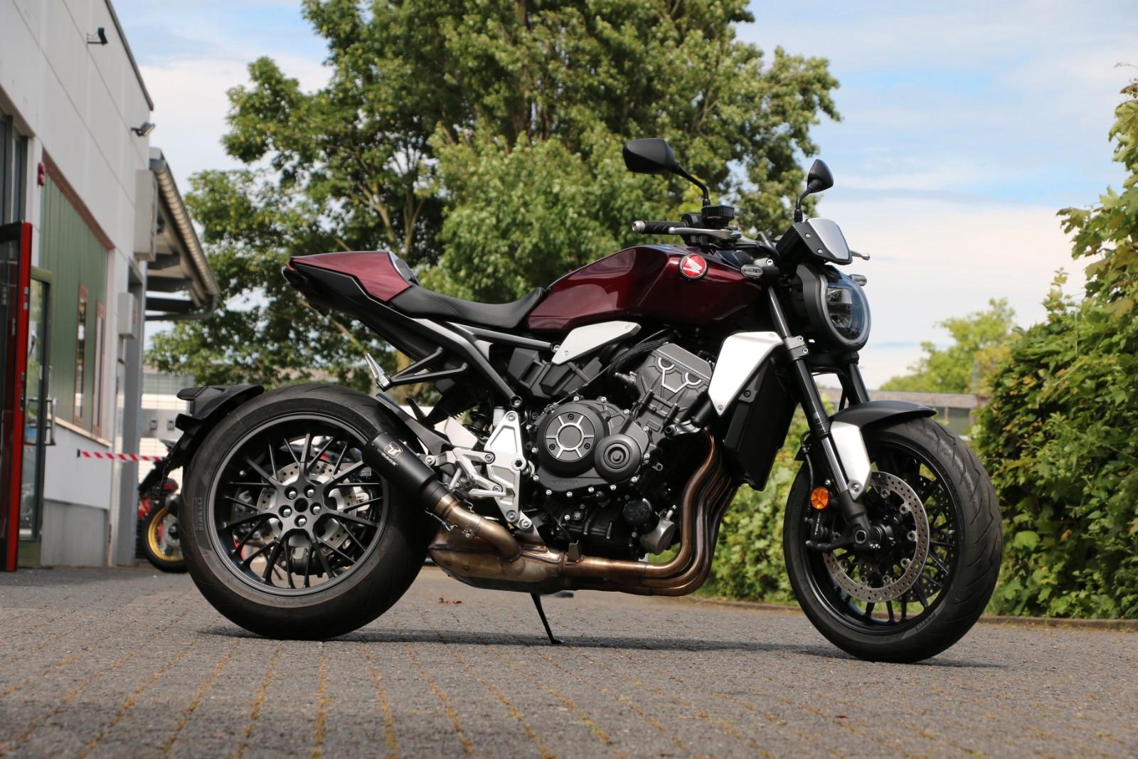 Honda CB 1000R mit Zubehör