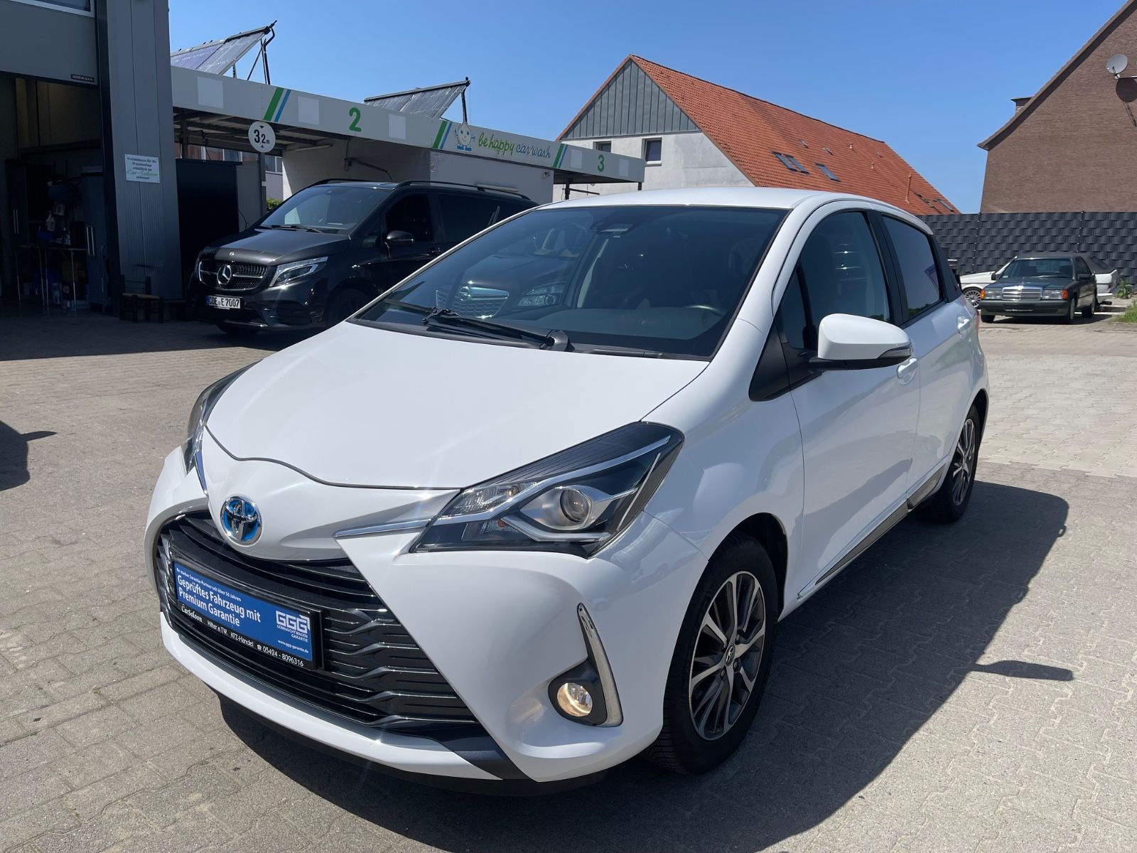 TOYOTA Yaris