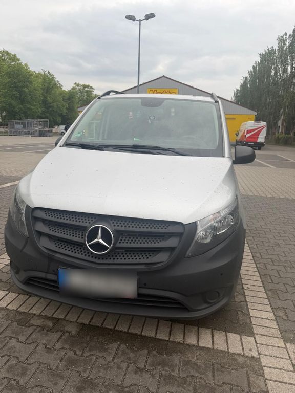 Image of Mercedes-Benz Vito