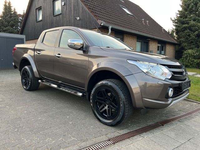 Mitsubishi L200 Top Doka 4 WD Autom. Leder 1.Hand MwSt. AHK