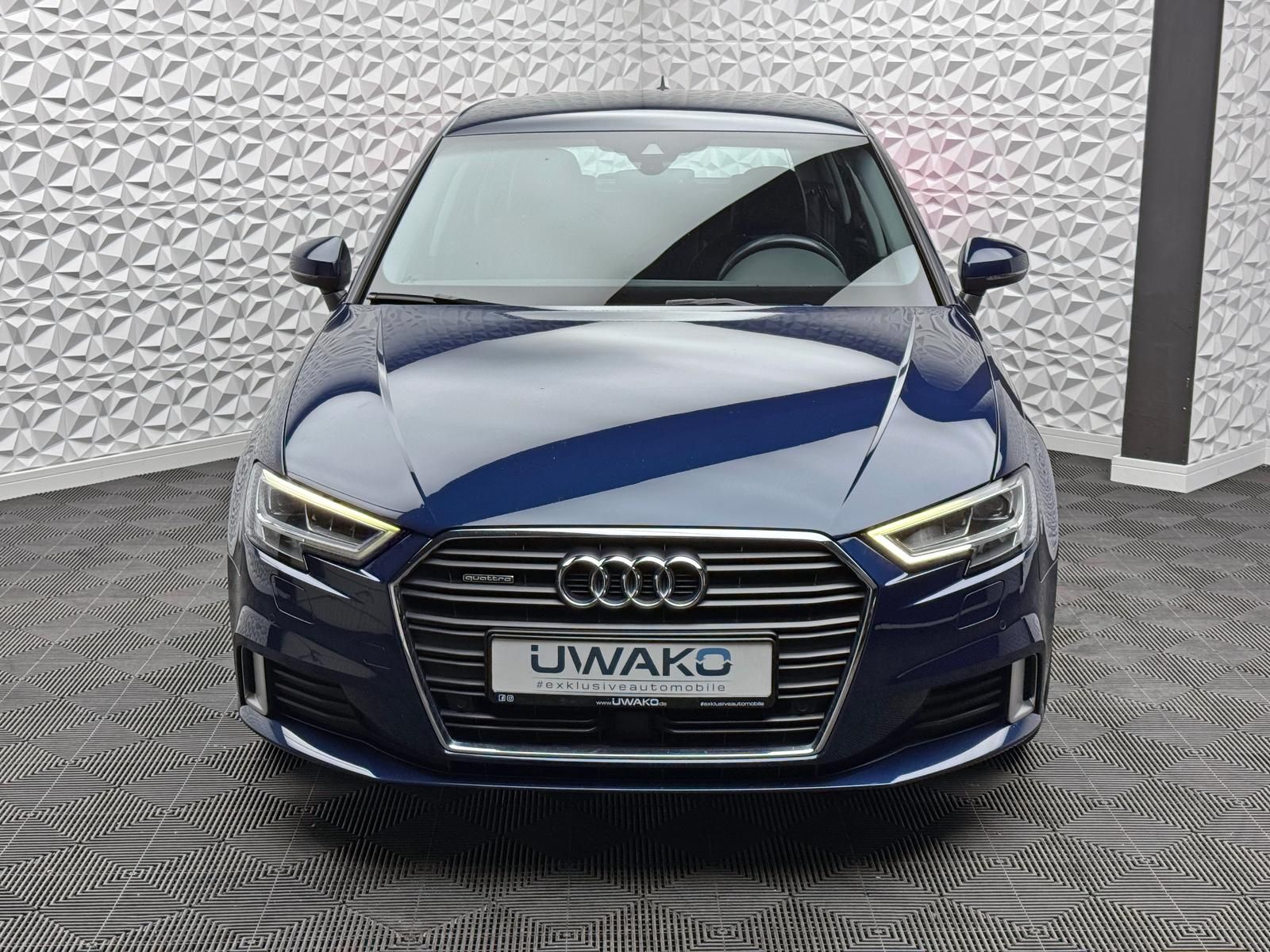 Fahrzeugabbildung Audi SPORTBACK 40 TFSI QUA/ACC/AHK/RCAM/MATRIX/VIRTUA