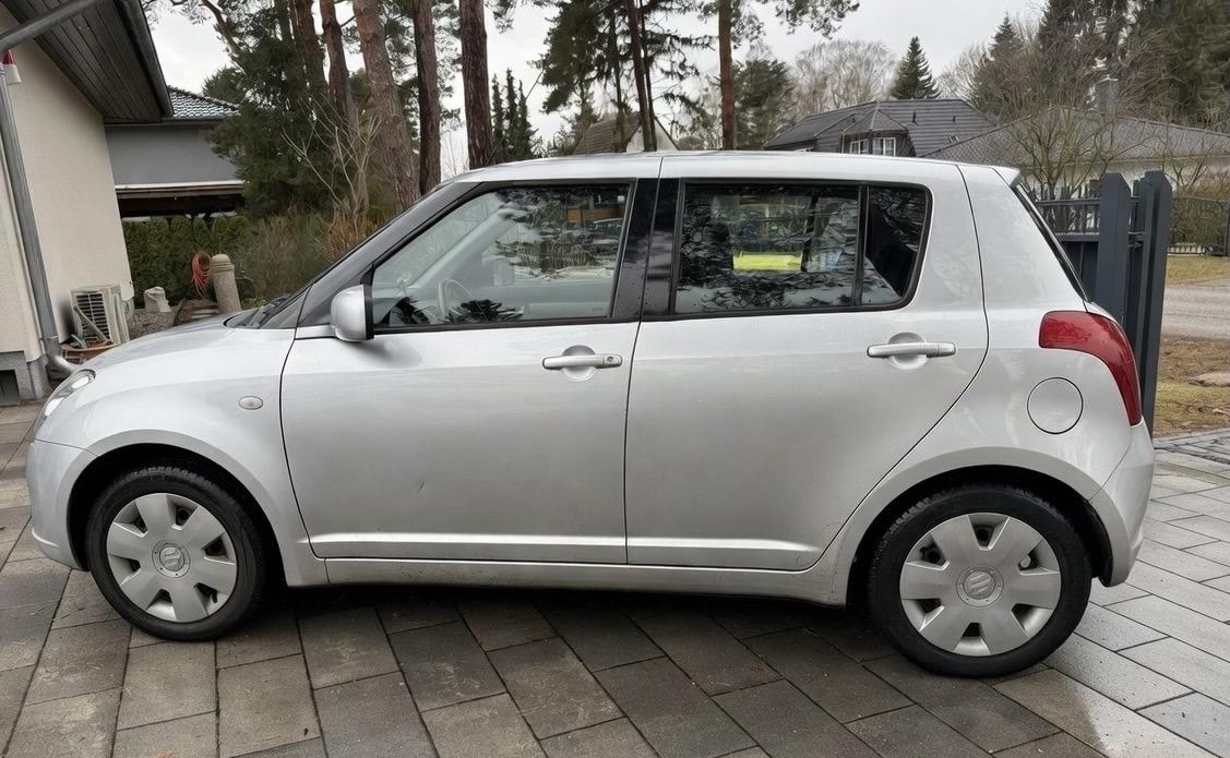 Suzuki Swift 1,3 Klima Club 1.Hand