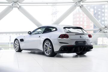 صورة مصغرة 43 لـ 2017 Ferrari GTC4LUSSO