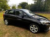 BMW 218 Active Tourer 218i Advantage Wenig gelaufen - BMW 2er Reihe mit Benzin-Antrieb: Geländewagen