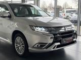 Mitsubishi Outlander PHEV Intro Edition 4WD/AUT/NAV/SHZ/ALU - Mitsubishi Outlander Edition mit Hybrid-Antrieb (Benzin/Elektro)