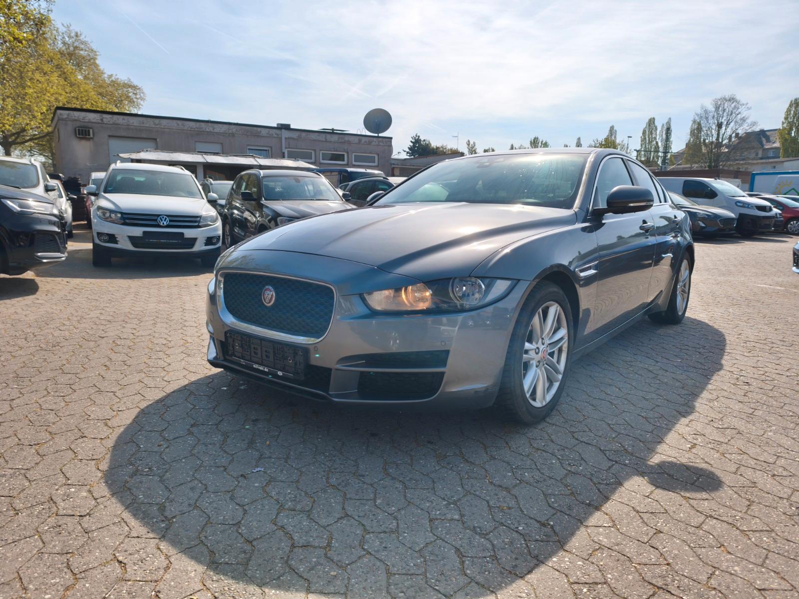 Jaguar XE 2.0d Prestige*Automatik*PDC*TMP*Kamera*EU6