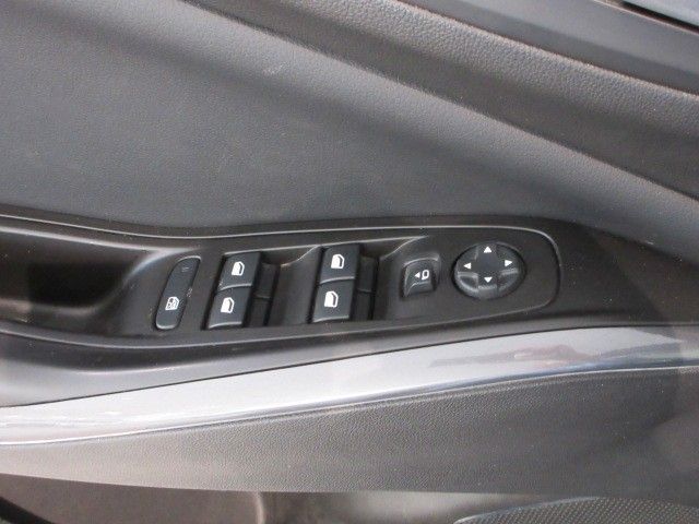 Fahrzeugabbildung Opel Grandland X 1.2T INNOVATION NAVI/LEDER/4xSHZ/LHZ