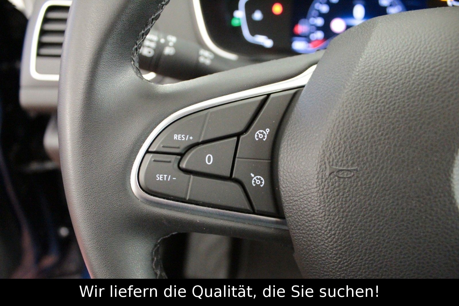 Fahrzeugabbildung Renault Megane TCe 140 EDC Zen Grdt.*R-Link*Sitzhzg*